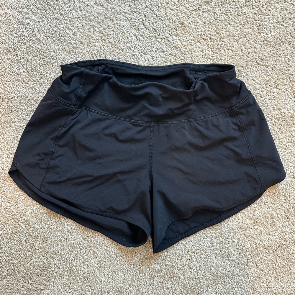 Lululemon Women’s Shorts – Size 6
